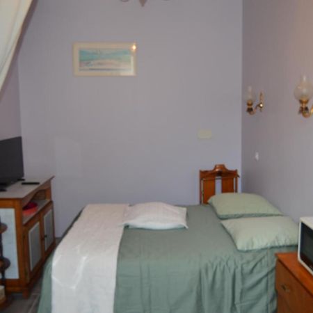 Chambre Charentaise Vars  Exteriér fotografie