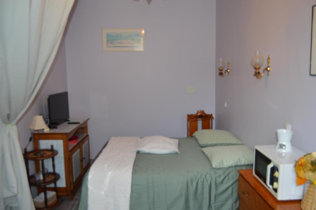 Chambre Charentaise Vars  Exteriér fotografie